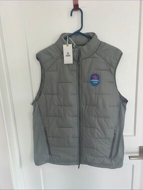 2025 Del Mar Breeders Cup Performance Quilted Vest in Light Gray Size L